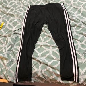 No Boundaries black and white leggings XL